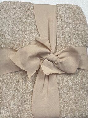 Home Reflections Luxe Knit Oversized Throw, NWT